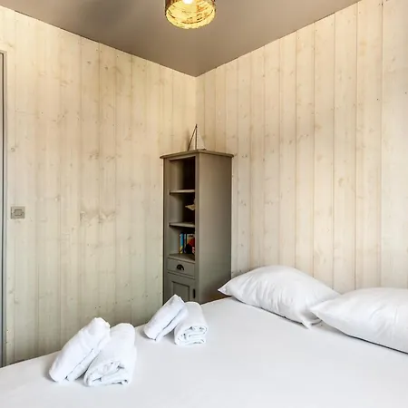 Bourgeois Apartment